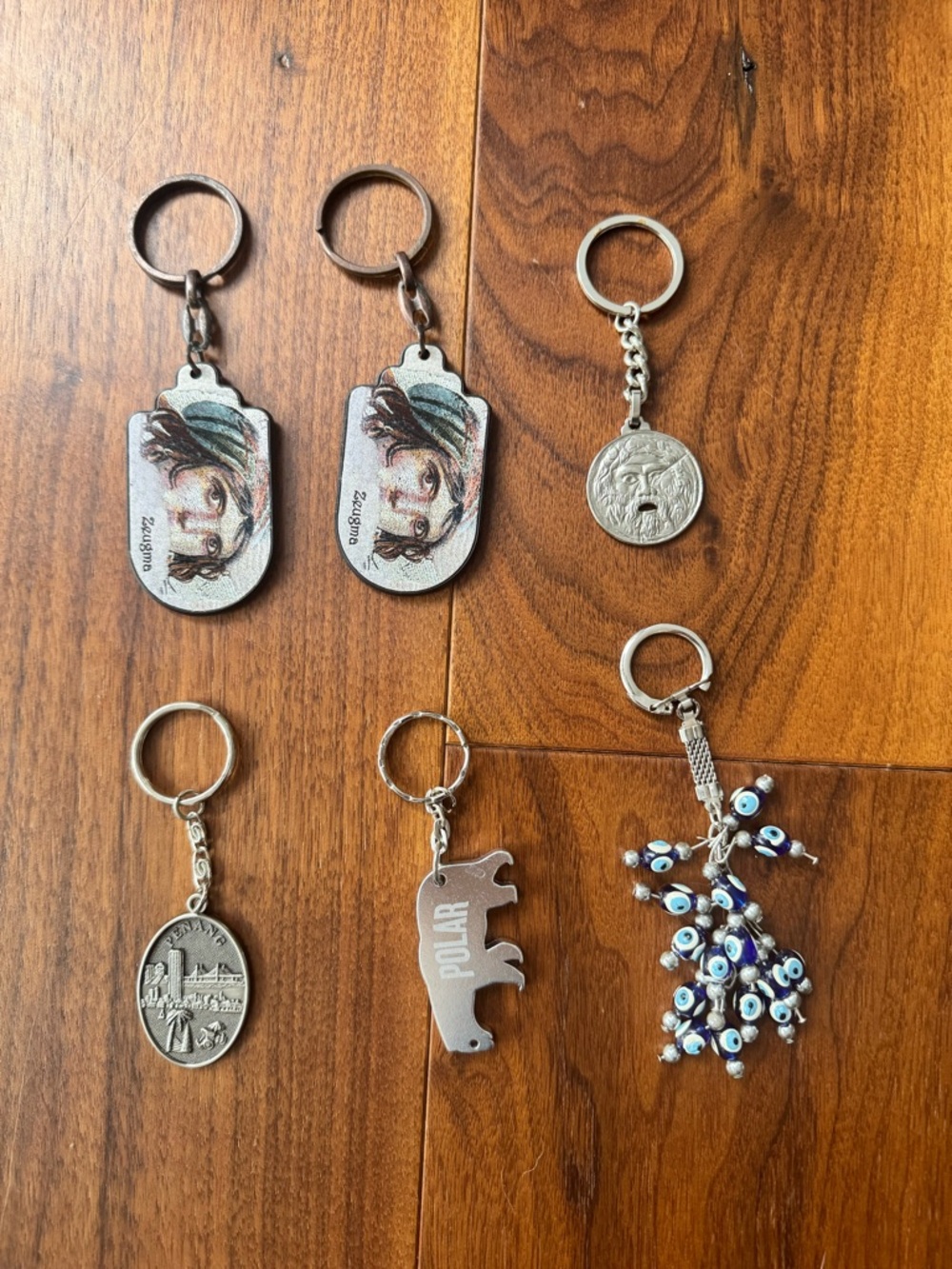 Bundle of 6 Keychains